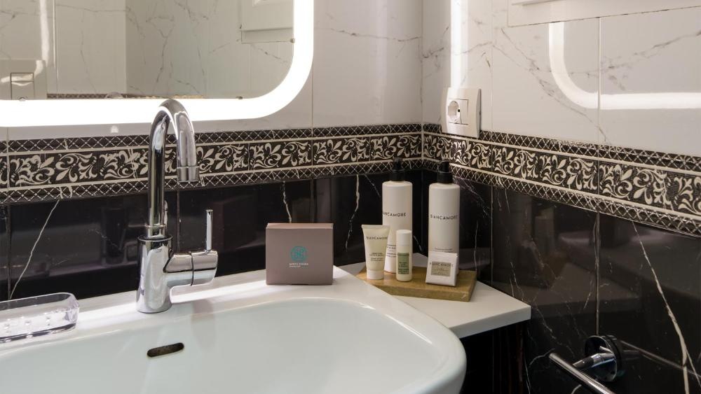 Santa Chiara Boutique Hotel