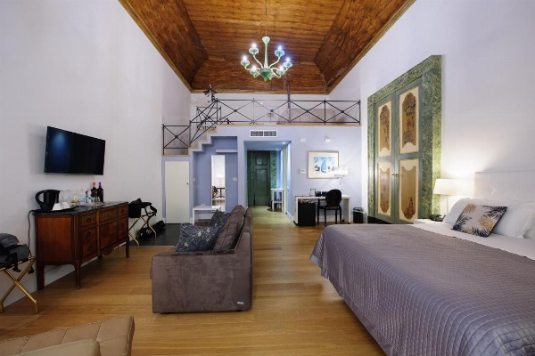 Santa Chiara Boutique Hotel image 2